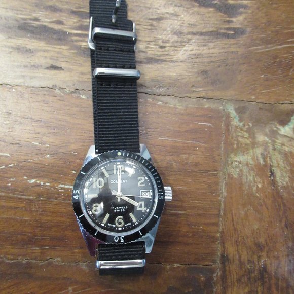 Vintage Skin Diver Watch - Fully Serviced 17 Jewels & Swiss Made - Picture 8 of 8